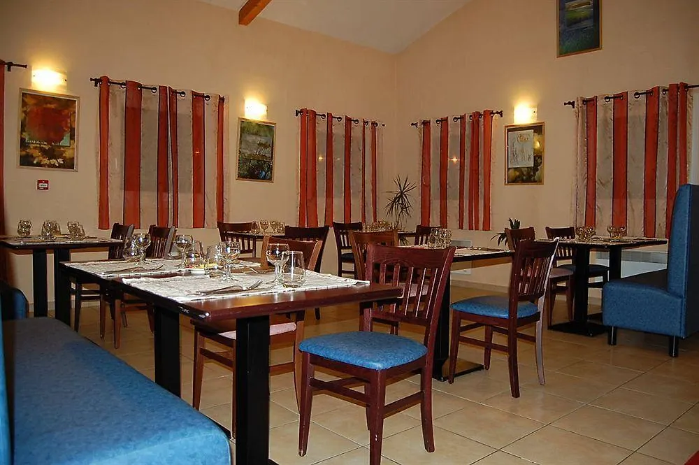 Lémand Hotel Villefontaine 2*,