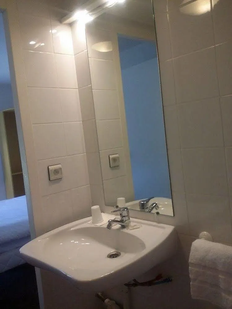Lémand Hotel Villefontaine