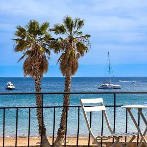 https://le-relais-dagay.fr-provencehotel.com