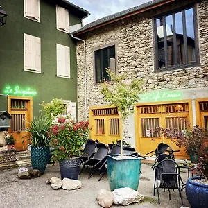 https://le-josephine-motel.midi-pyreneeshotels.com
