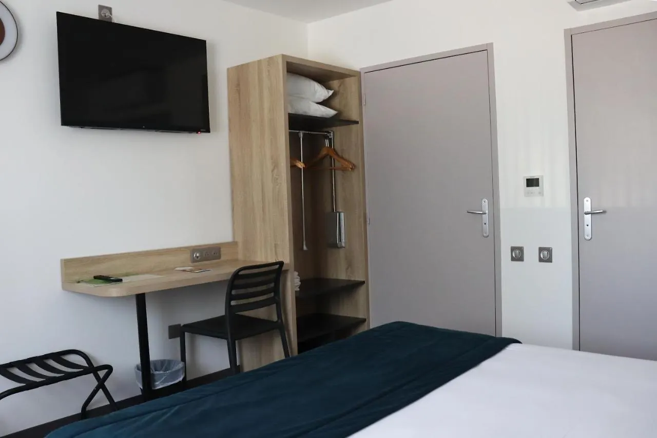 Hotel Lemand Lyon Est - Villefontaine France