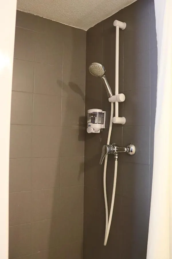 Hotel Lemand Lyon Est - Villefontaine