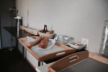 Lémand Hotel Villefontaine 2*,